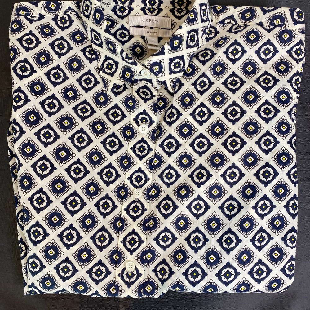 J.CREW Women's Perfect Shirt Navy Medallion Print Button Up sz 6 - Picture 6 of 7